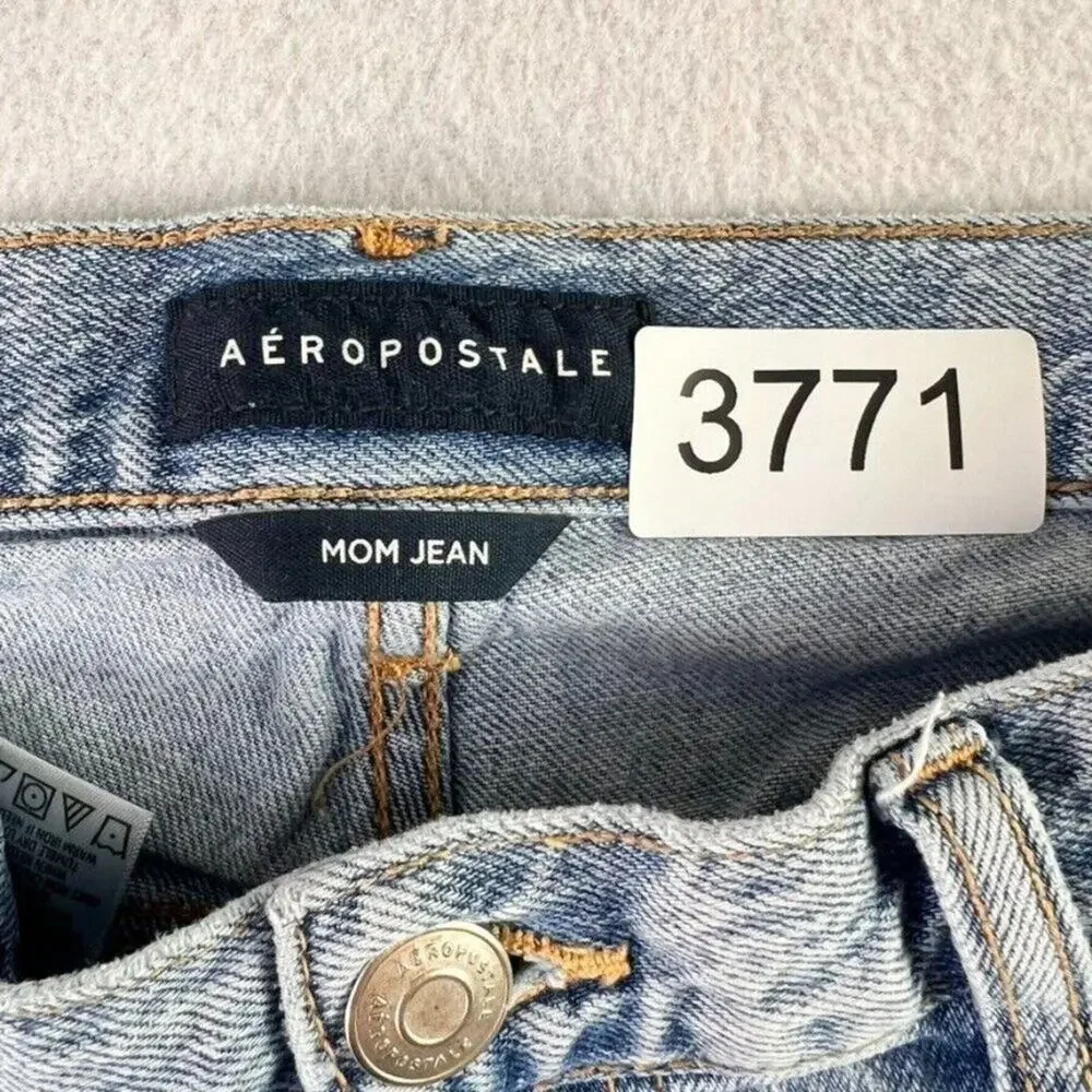 Aeropostale Mom Jean Womens  8 Reg High Rise Denim Distressed Destroyed Ripped
